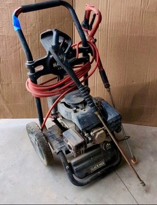 Black Max 2600 PSI Power Washer