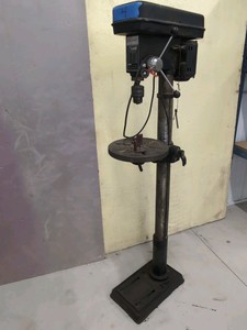 Cal-Hawk 12-Speed Drill Press