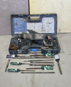 BOSCH Bulldog Xtreme hammer drill wbits