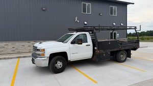 2019 Chevy 4x4 Duramax 6.2 HD Diesel truck