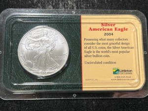 2004 AMERICAN SILVER EAGLE 1 TROY OZ .999 FINE SILVER IN CASE