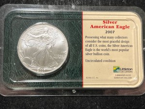 2007 AMERICAN SILVER EAGLE 1 TROY OZ .999 FINE SILVER IN CASE