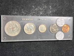 1963 US DENVER MINT SET IN HARDCOVER CASE