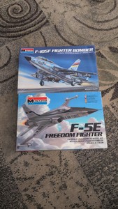 plastic model  military fighter lot f-105 f-5e 172 Air Force American