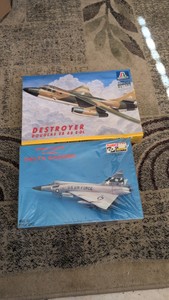 172 military model aircraft kit Douglas EB destroyer general Dynamics Delta dagger f-102a