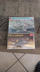 148 military plastic model kit f4u-4 Corsair hawker hurricane Mark II lot of two