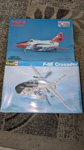 military plastic model kit fae crusader airplane aircraft f9f-8 cougar lot 172