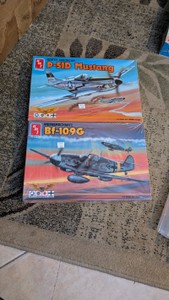 148 airplane aircraft model kit AMT. bf-109g Messerschmitt p-51d mustang