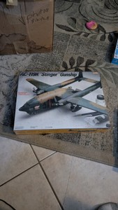 172ac-119k stinger gunship military plastic model new in box