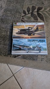172 axis model kit Japan, Germany arado AR 234 blitz b7a1 shooting star
