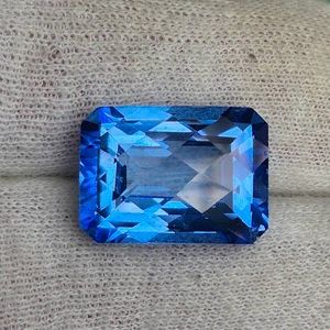 20.56 Carat Johnny Wang-Cut Glacier Blue Topaz Retail Value $1,028 VIDEO
