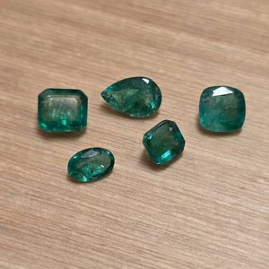2.70 Carat Natural Emeralds Retail Value $2,700