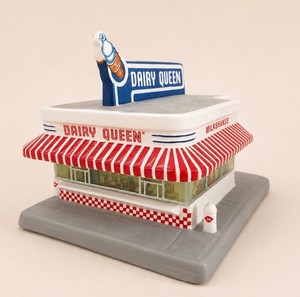 Vintage Hawthorn Village Dairy Queen Retro Look with Box