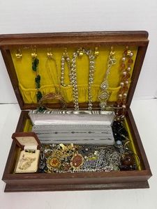 Jewelry Box Treasure Chest