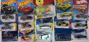 New in Packages Lot of 15 Hot Wheel Cars 5 of 6