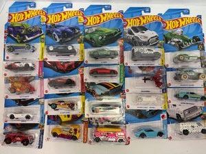 Hot Wheels Lot of 21 New in Package 2 of 6