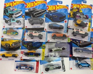 Hot Wheels Lot of 15 - 4 of 6