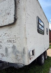 Tandem Axle Camper with Electric Tongue Jack - Clear MN Title