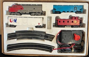 G - Electric Train Set Santa Fe, Rock Island & USA Freight Cars (Lot of 7)
