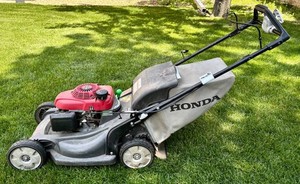 G - Lawn Mower - Honda Versamow 4-In-1 System
