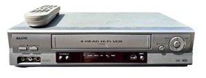 G - VCR - Sanyo 4-Head Hi-Fi VW M-900 With Remote