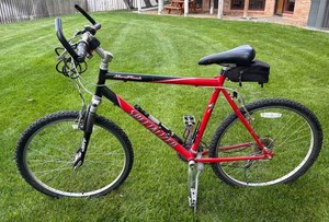 S - Mountain Bike - Specialized Hard Rock