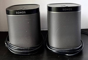 G - Smart Speaker - Sonos PLAY1 (Lot of 2)