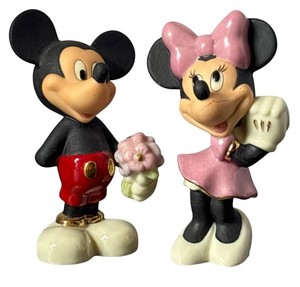 UB1 - Salt and Pepper Shakers - Vintage Lenox Disney Mickey & Minnie Pair