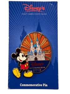 Disney Commemorative Pin Mickey Mouse 2013 Disney Visa Chase
