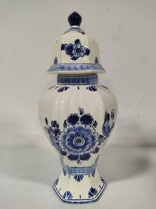 Delft Blue Beautiful Lidded Vase