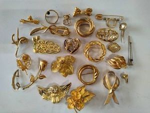 Lot of Gold Tone Brooches