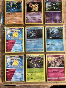 Lot of Pokemon Trading Cards Featuring Including Houndoom, Kadabra, and Swampert