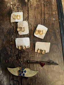 Antique Gold Horse Shoe Cufflinks and Decorative Brooches Set