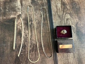Assorted Fine Jewelry Items Including Chains and Ring