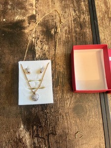 Gold-Tone Necklace and Earrings Set with Heart Pendant