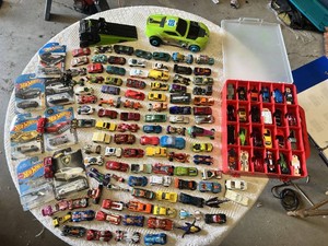 Collection of Hot Wheels Die-Cast Cars and Accessories