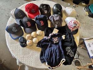 Lot of Baseball and Team Memorabilia, Hats