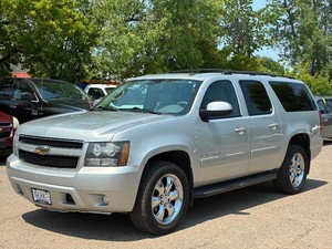 2010 CHEVROLET SUBURBAN LT 4x4 (NO RESERVE)