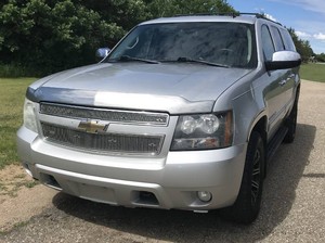 2011 Chevrolet Suburban 1500 4X4