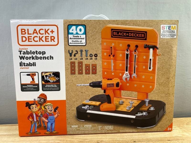 BlackDecker Junior Tabletop Workbench Toy - 40 Tools & Accessories - Brand New