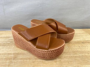 Womens Brown Platform Wedge Sandals Size 4 - Brand New