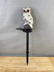 AOMOONOA Solar Owl Lights Resin Figurines With Yard Stakes, 2 Total - Brand New