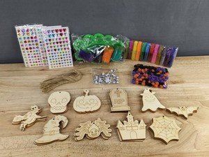 Yerliker Halloween Craft Kit, 40 Total Pieces - Brand New
