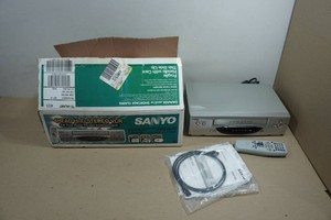 Sanyo 4-Head Hi-Fi Stereo VCR