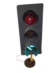 Vintage Eagle Brand Mark IV Traffic Signal Valued at $1100