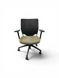 Harter IZZY Task Chair Retail $599