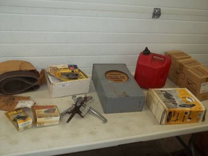 Gear Puller, Gas Can, Sanding Belts, Electrical Box, Break Controller