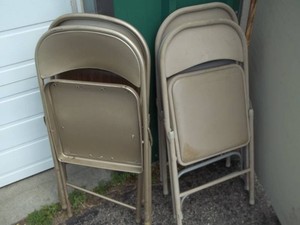5 Folding Chairs