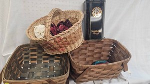 Lot of Various Baskets, Picnic Baskets
