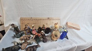 Nativity Set, Giraffe, Toby Mug, Glasses